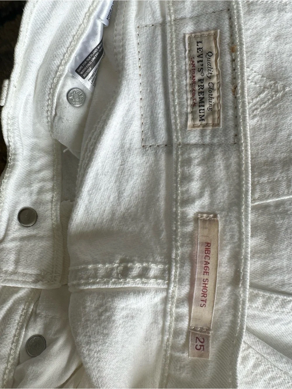 Levi's White Frayed Ribcage Denim Shorts - Picture 4 of 6